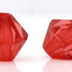 Punased akrüülrombid 8 mm 10 tk