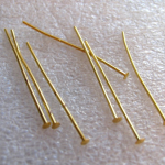 Kullatud peaga ehtenõel 22 mm 10 tk