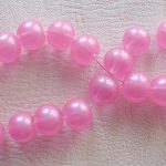 Läbikumav roosa klaaspärl 10 mm 1 tk