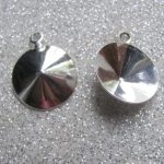 Hõbetatud pesa aasaga 1122 rivolile 18 mm 1 tk